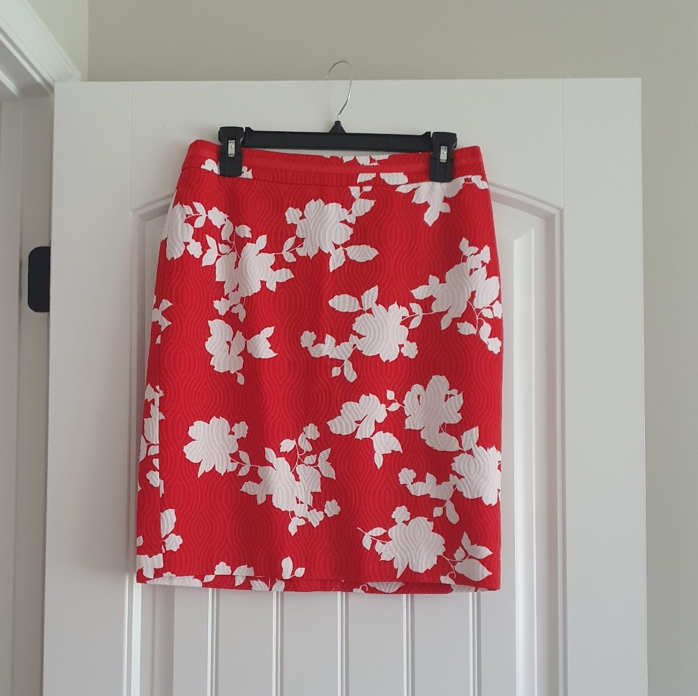 Talbots Petite Red & White Floral Skirt